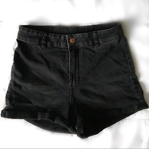 H&M Divided High Waisted Black Shorts